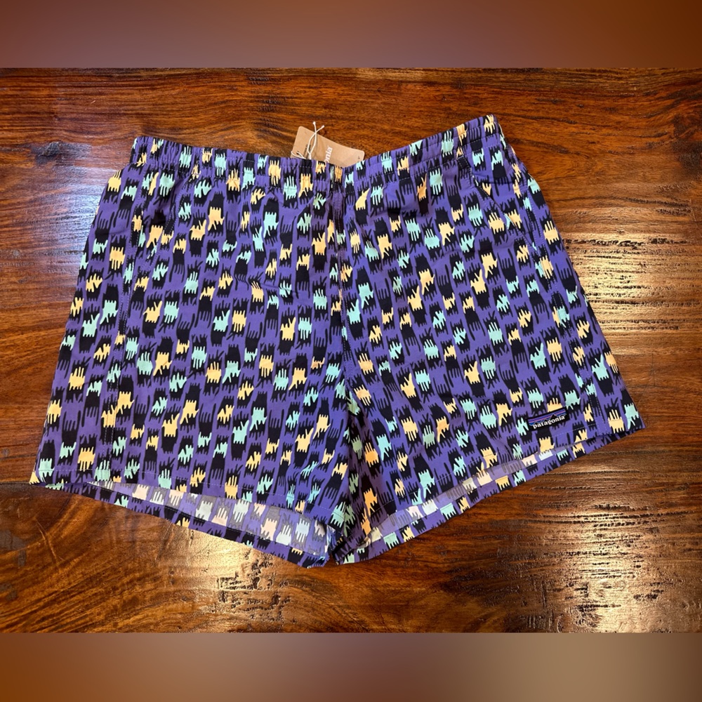 NWT! Patagonia Women's 5” Baggies Shorts Intrtwnd Hnds/Perennial Purple 🌺🛍️ - Picture 5 of 8